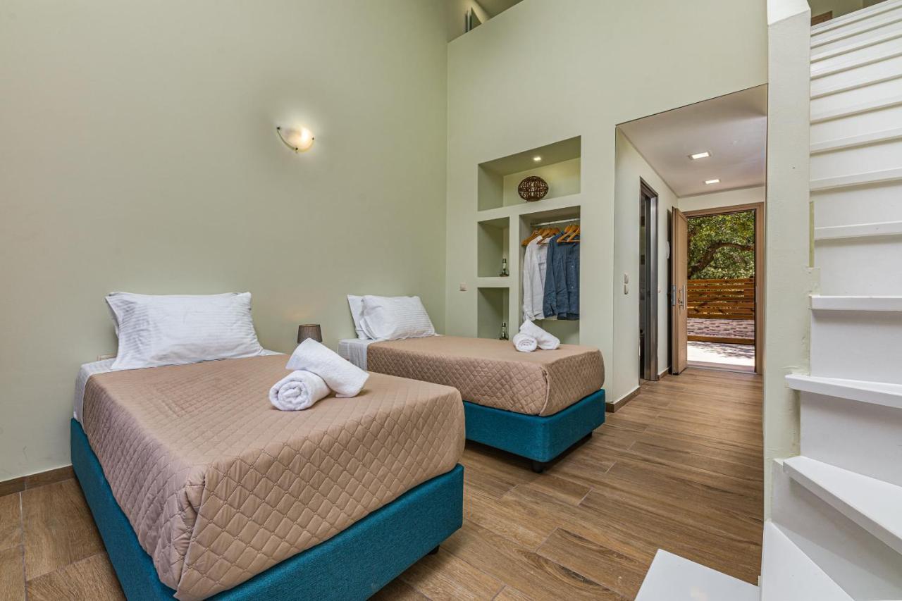 אמודי Kozanos Suites With Private Pool מראה חיצוני תמונה