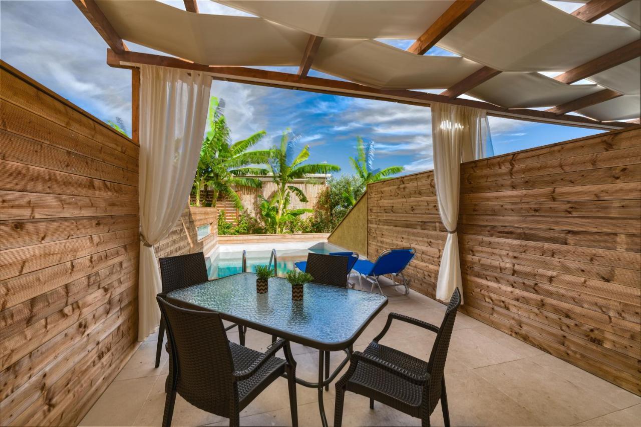 אמודי Kozanos Suites With Private Pool מראה חיצוני תמונה