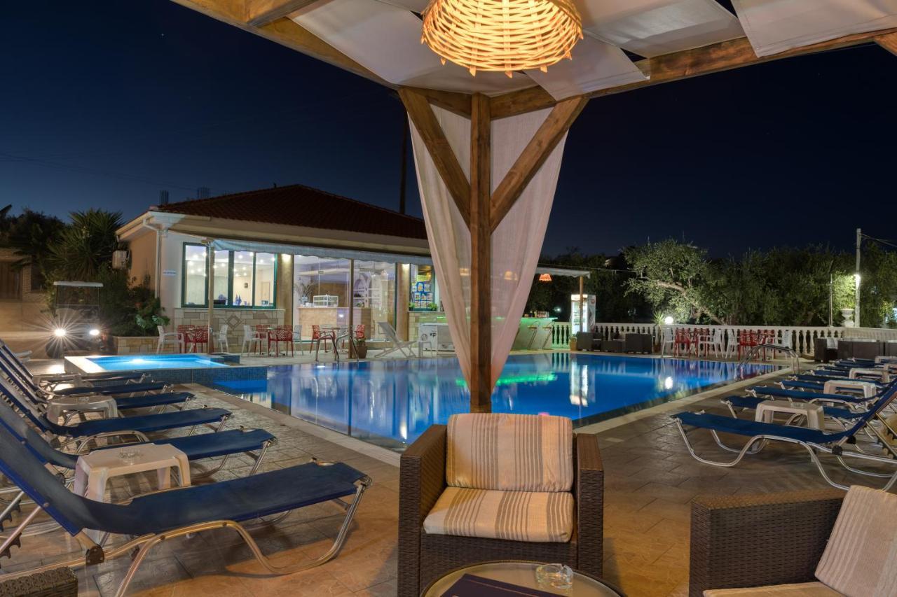 אמודי Kozanos Suites With Private Pool מראה חיצוני תמונה