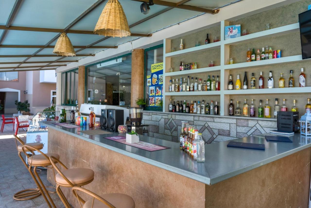 אמודי Kozanos Suites With Private Pool מראה חיצוני תמונה